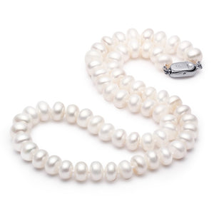 Natural  freshwater  pearl necklace