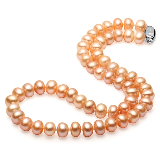 Natural  freshwater  pearl necklace